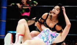 美女摔跤联盟在线观看,美女摔跤联盟激情对决，在线观看精彩不容错过